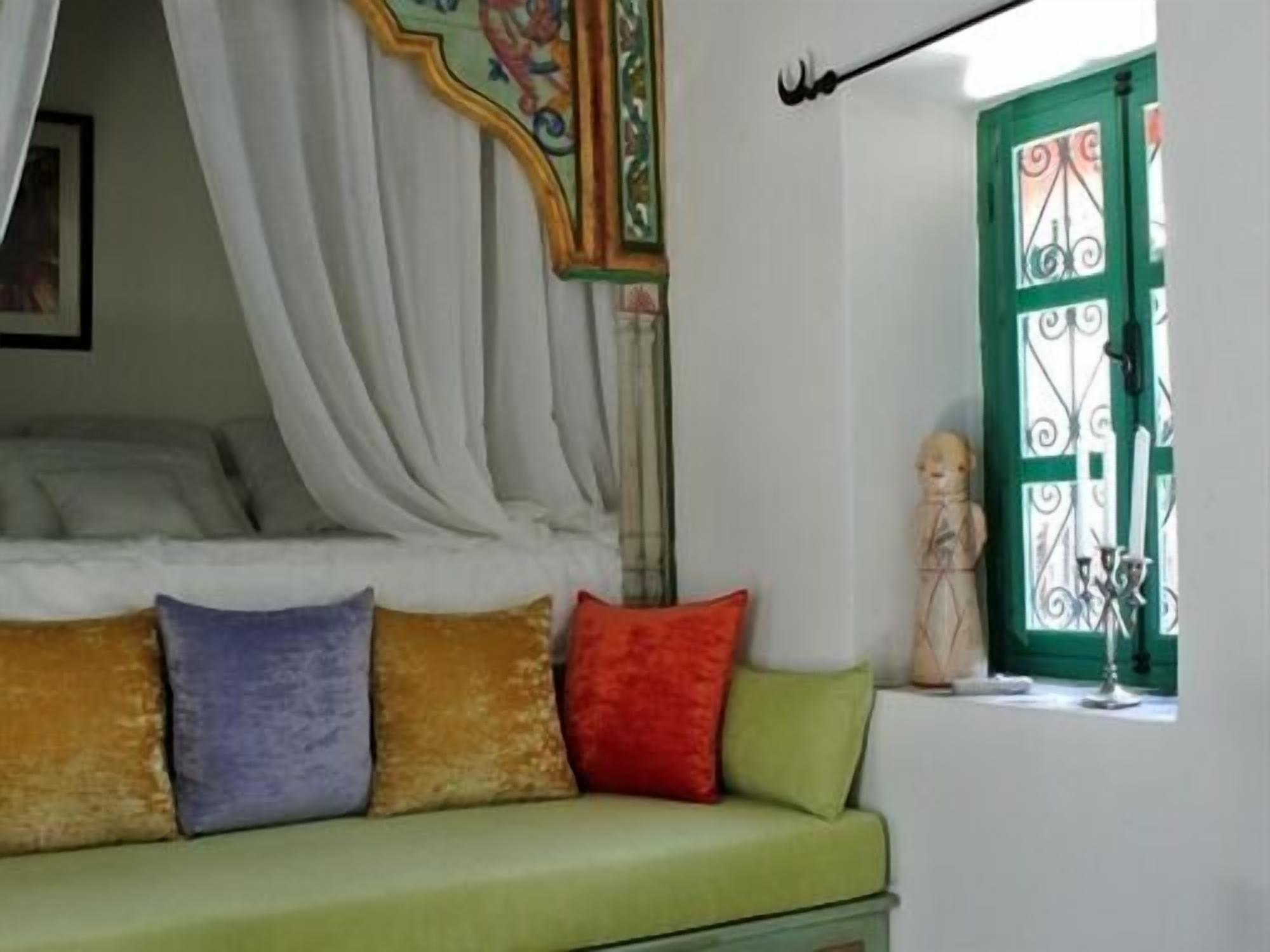 Hotel Dar Ben Gacem Tunisi Esterno foto