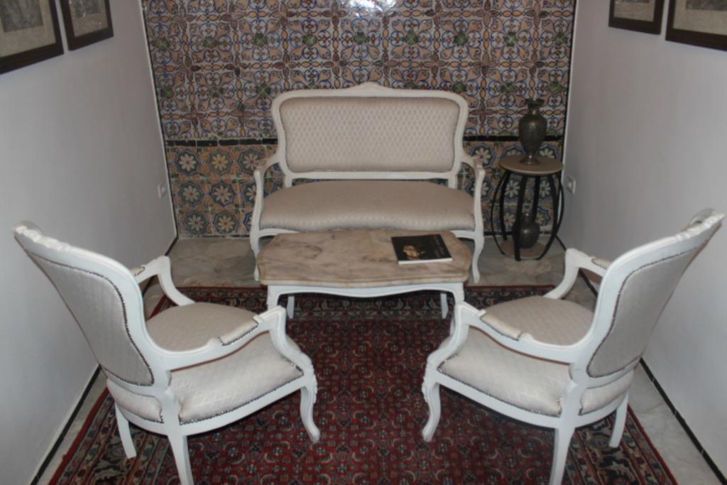 Hotel Dar Ben Gacem Tunisi Esterno foto