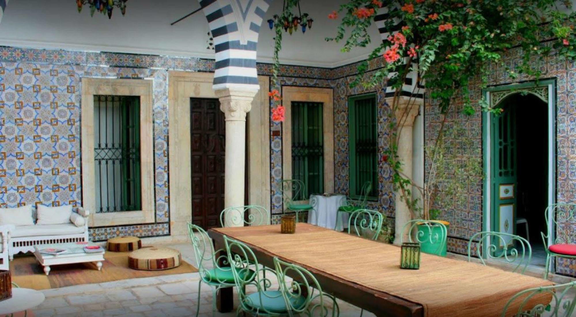 Hotel Dar Ben Gacem Tunisi Esterno foto
