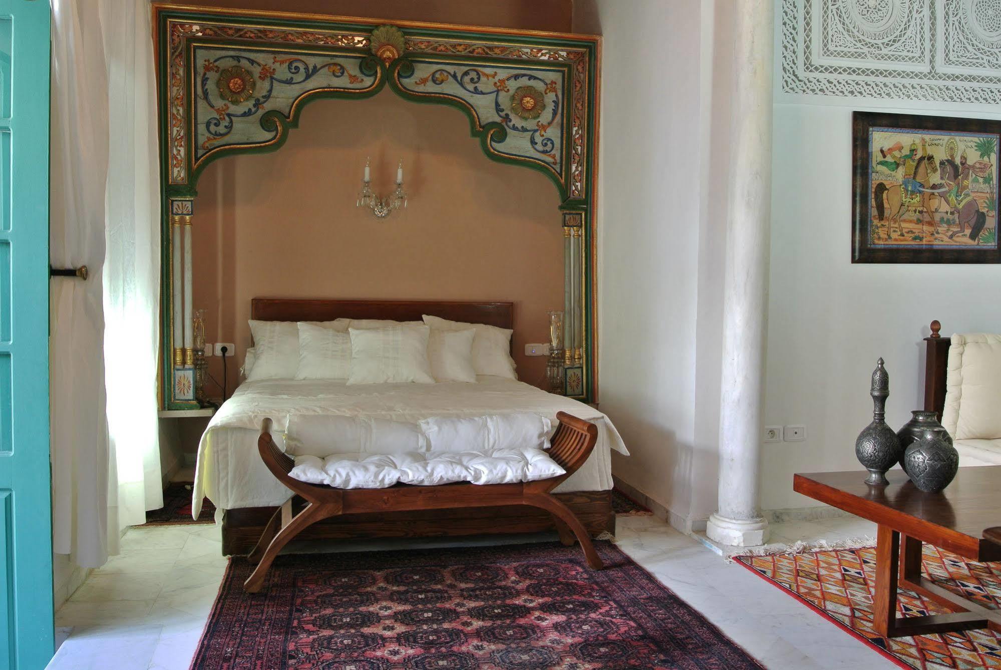 Hotel Dar Ben Gacem Tunisi Esterno foto